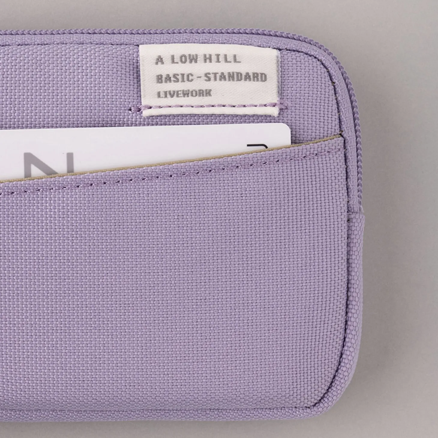 A Low Hill Basic Card Pouch