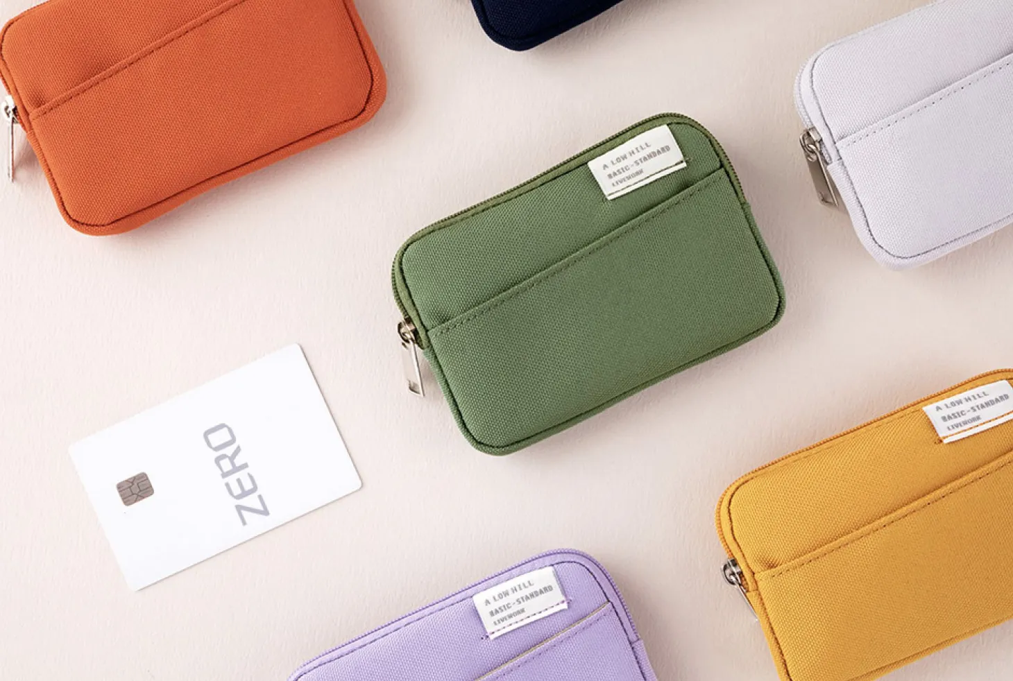 A Low Hill Basic Card Pouch