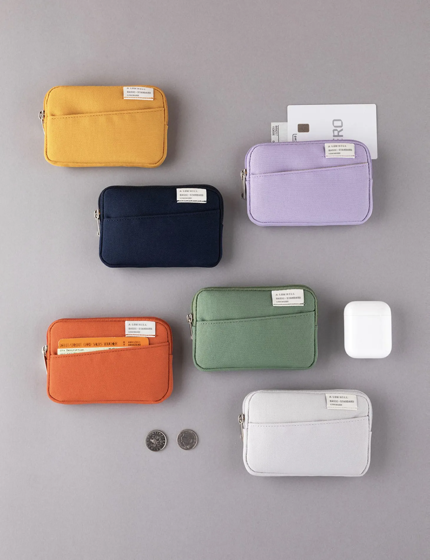 A Low Hill Basic Card Pouch