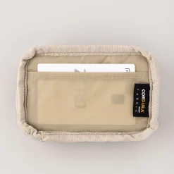 A Low Hill Basic Card Pouch