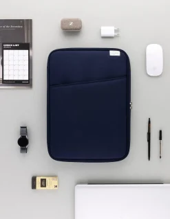 A Low Hill Basic 15 in. Pouch
