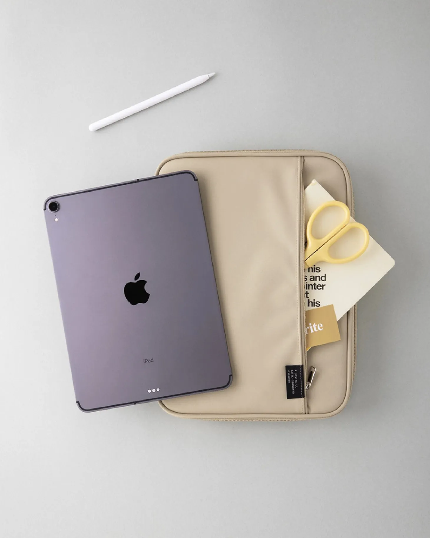 A Low Hill Tablet Pouch v6