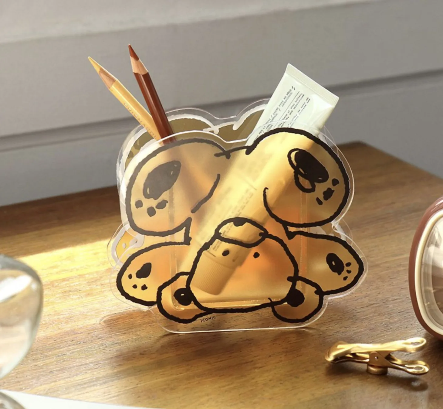 Animal Friends Acrylic Pen Holder