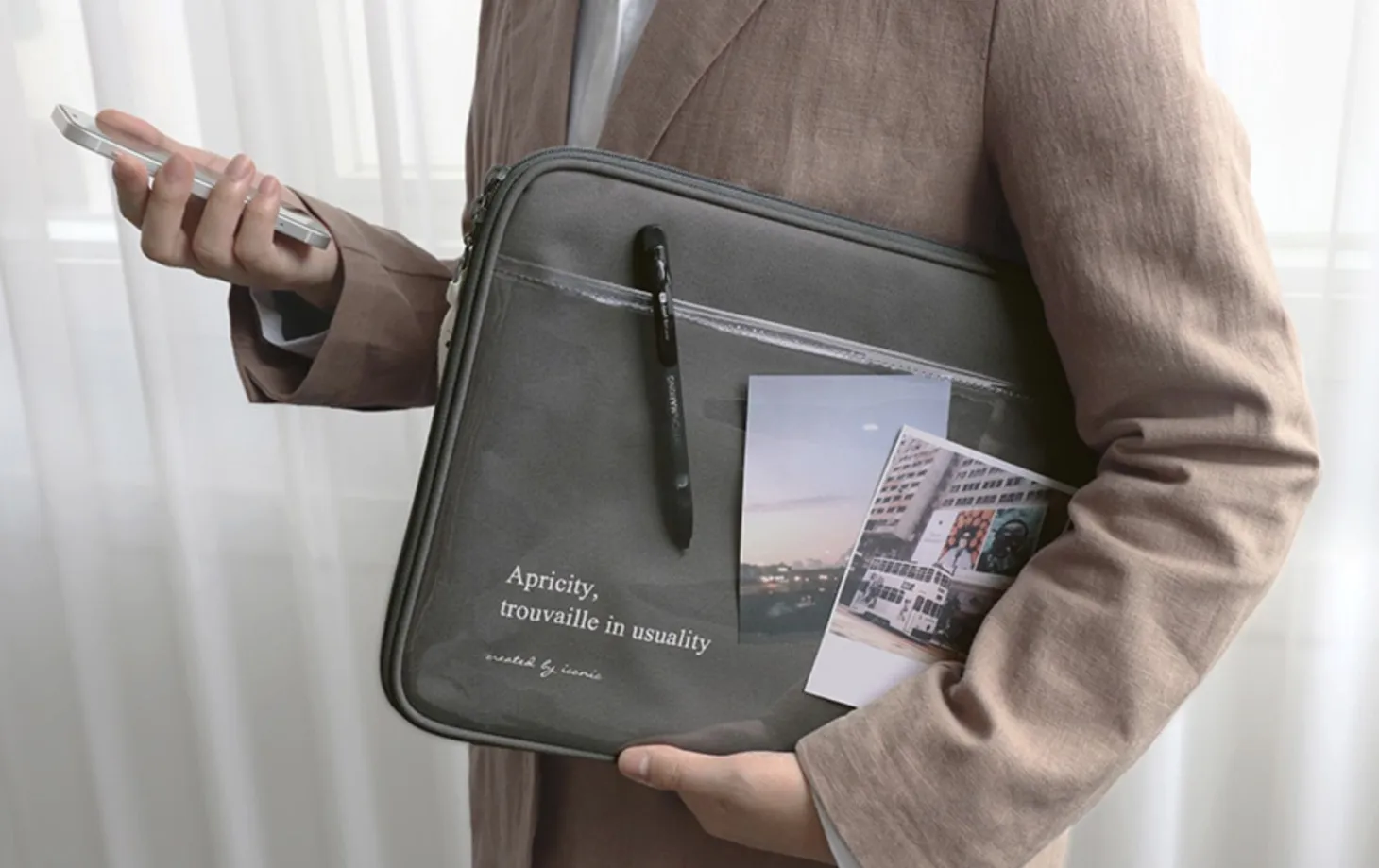 Apricity Clear Pocket 13 in. Laptop Pouch