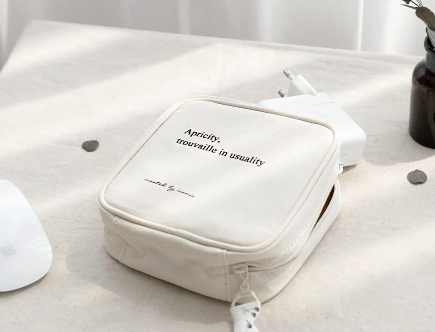Apricity Cotton Cable Pouch