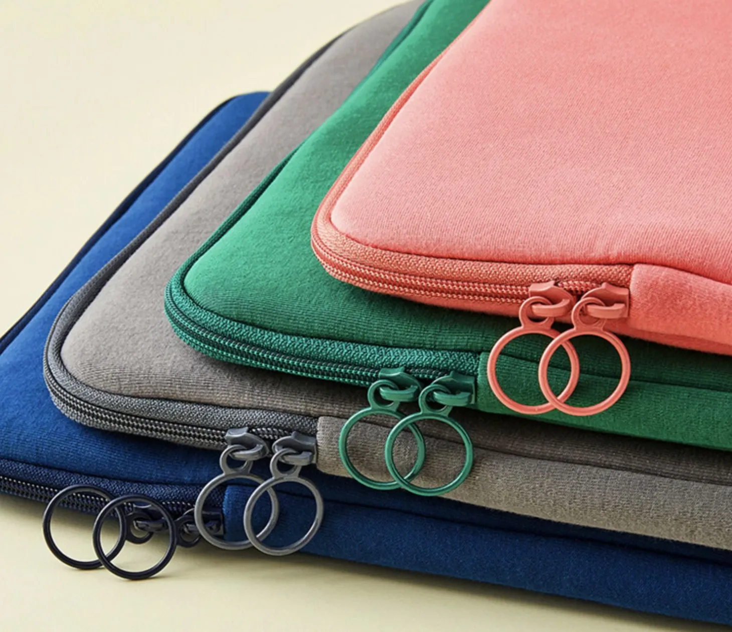 Ardium 15 in. Laptop Pouch