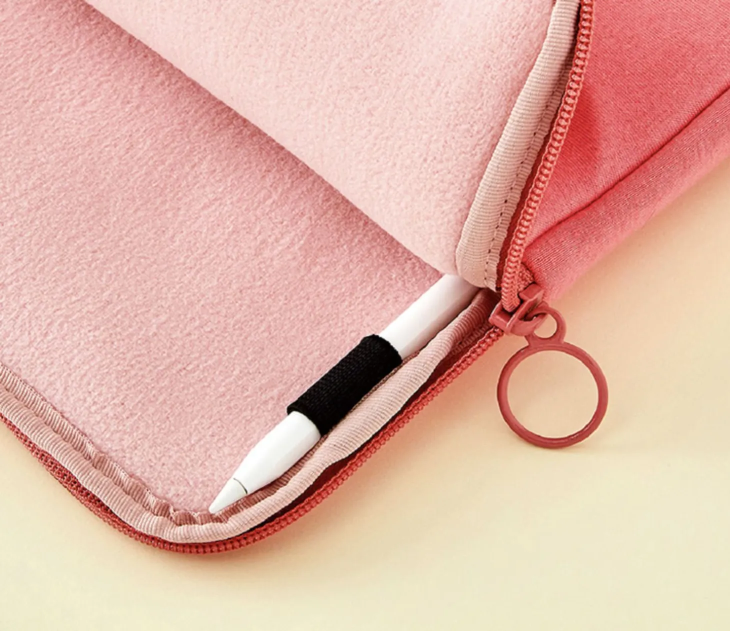 Ardium 15 in. Laptop Pouch