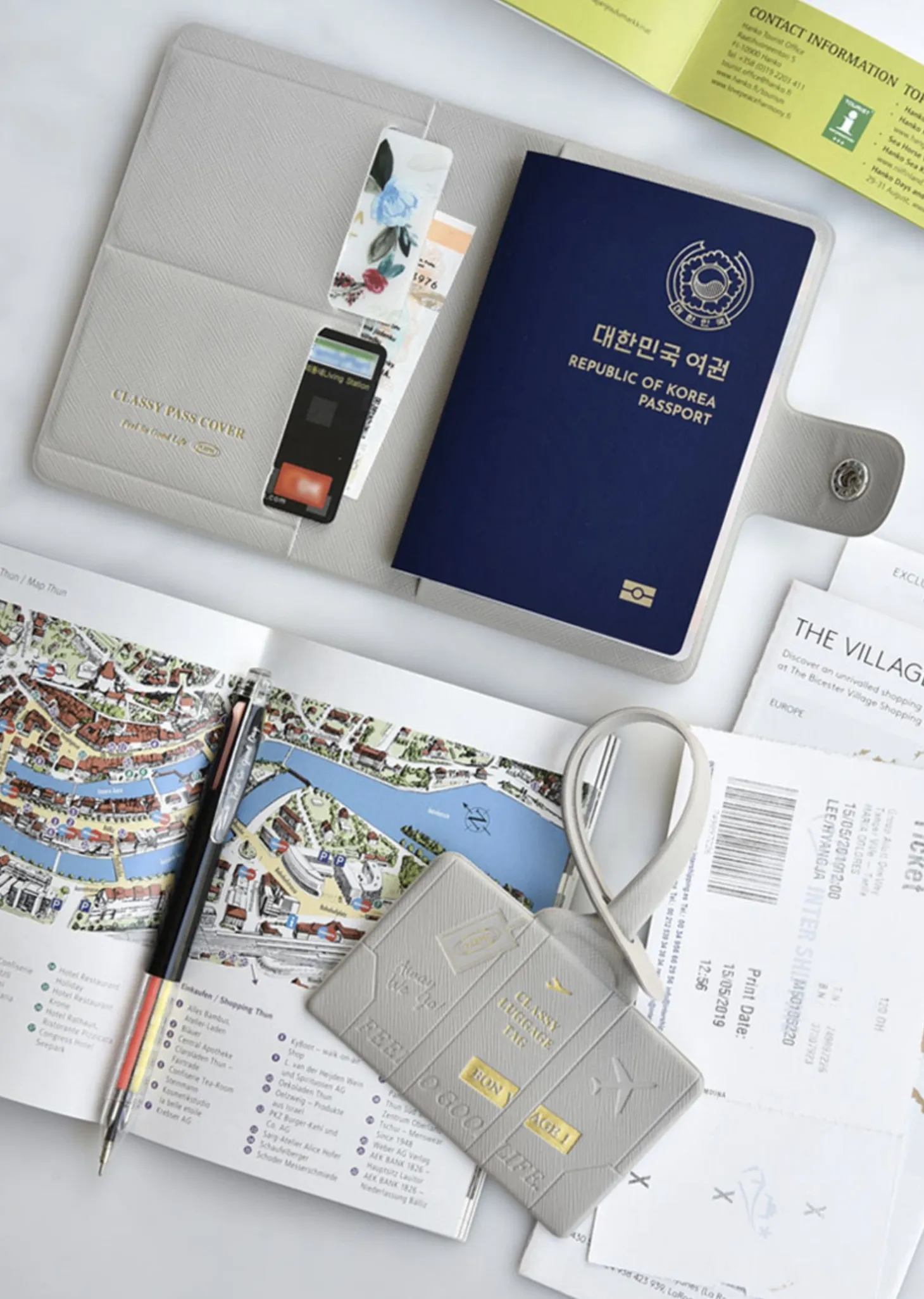 Classy Anti Skimming Passport & SIM Card Case