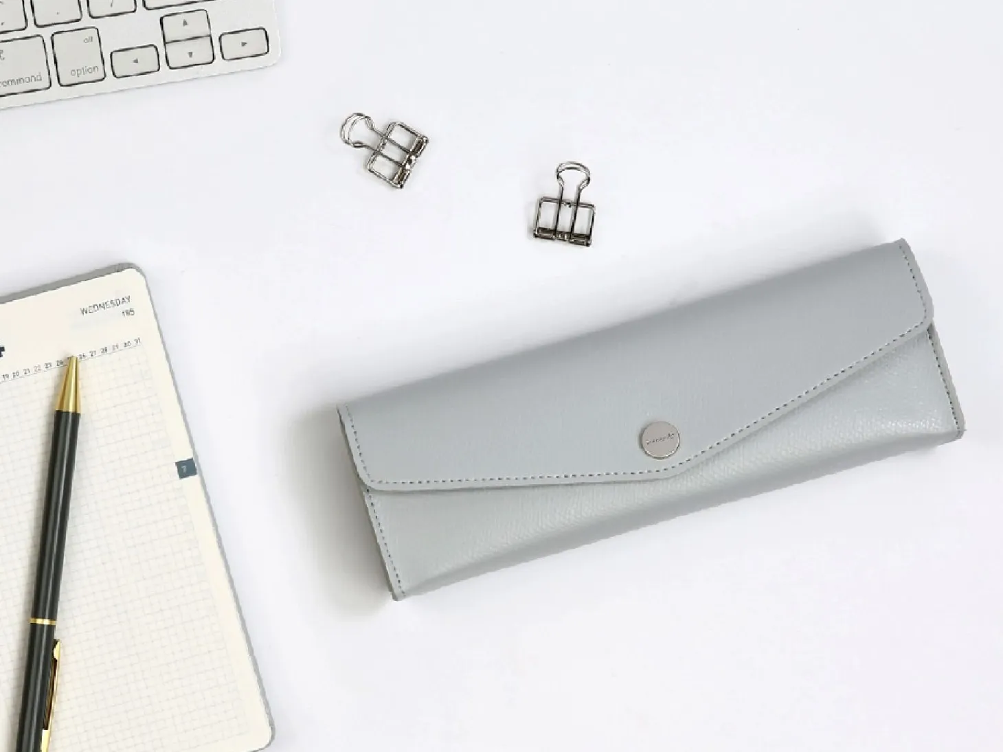 Classy Snap Pocket Pouch