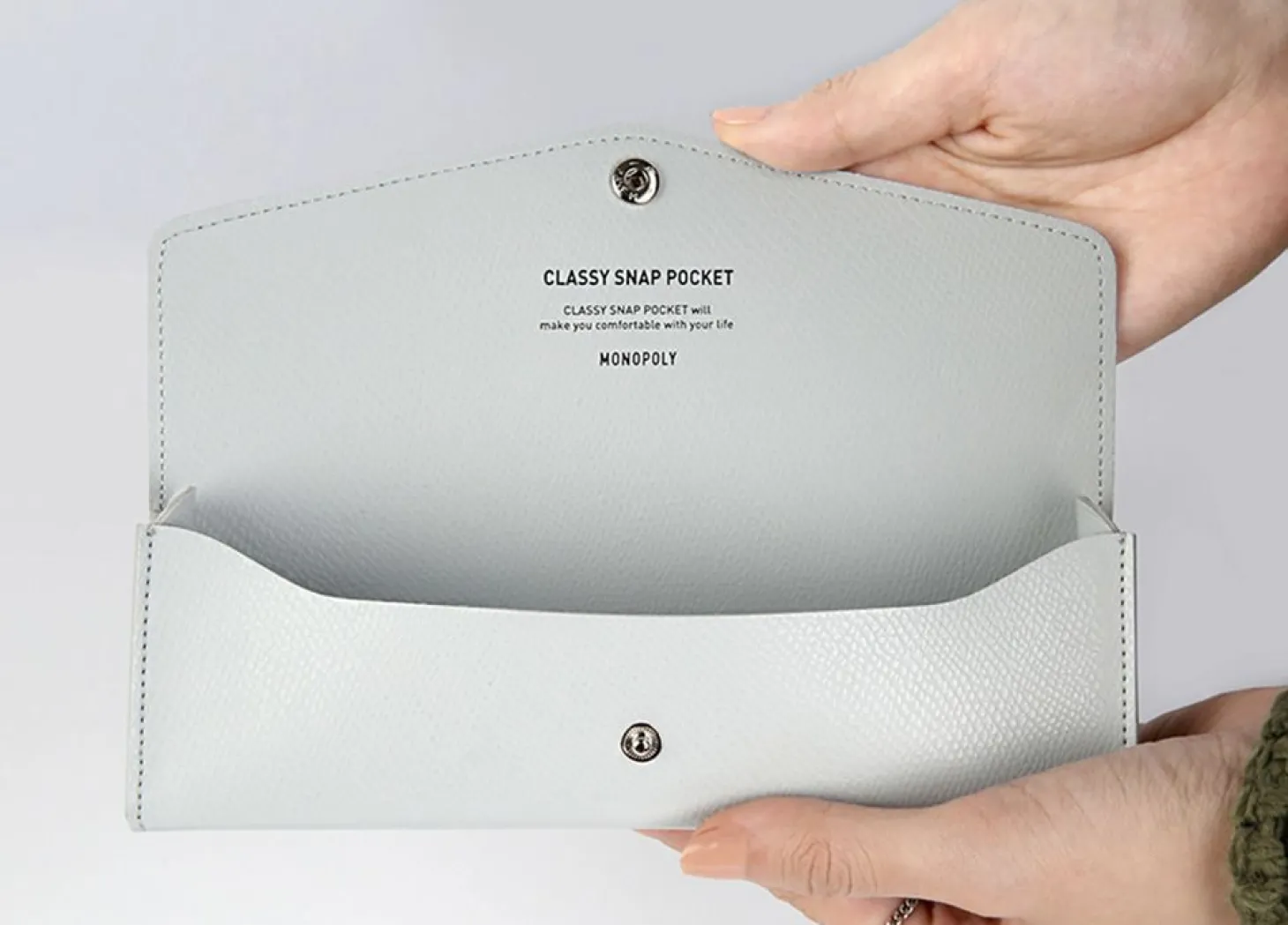 Classy Snap Pocket Pouch