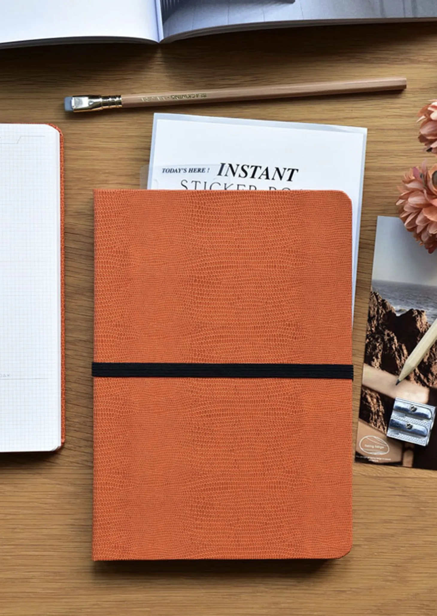 Classy Textured Leather B6 Weekly Planner