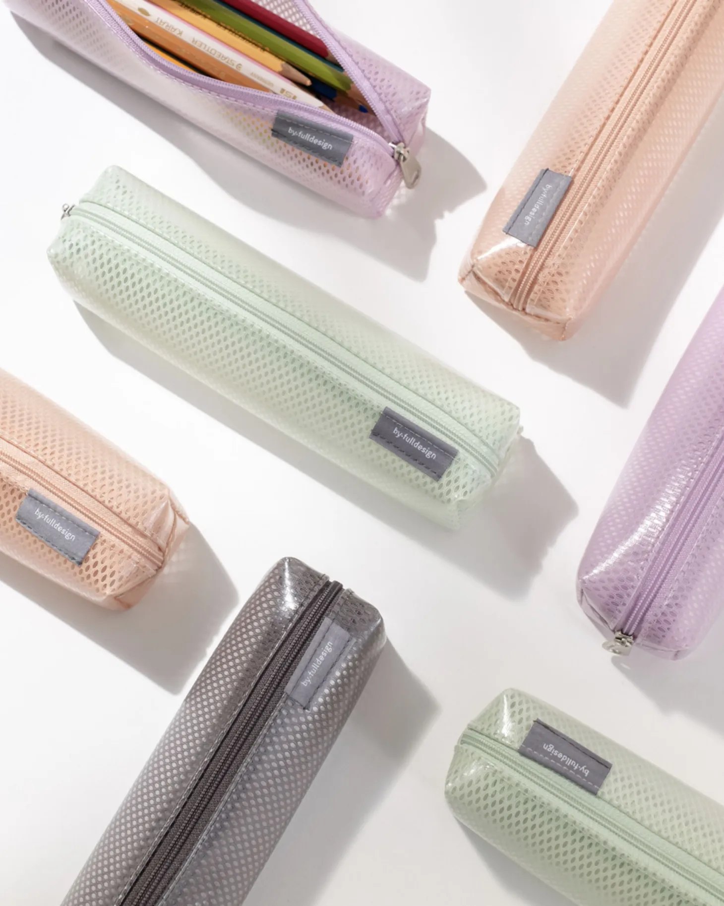 Coated Mesh Pen Pouch v6
