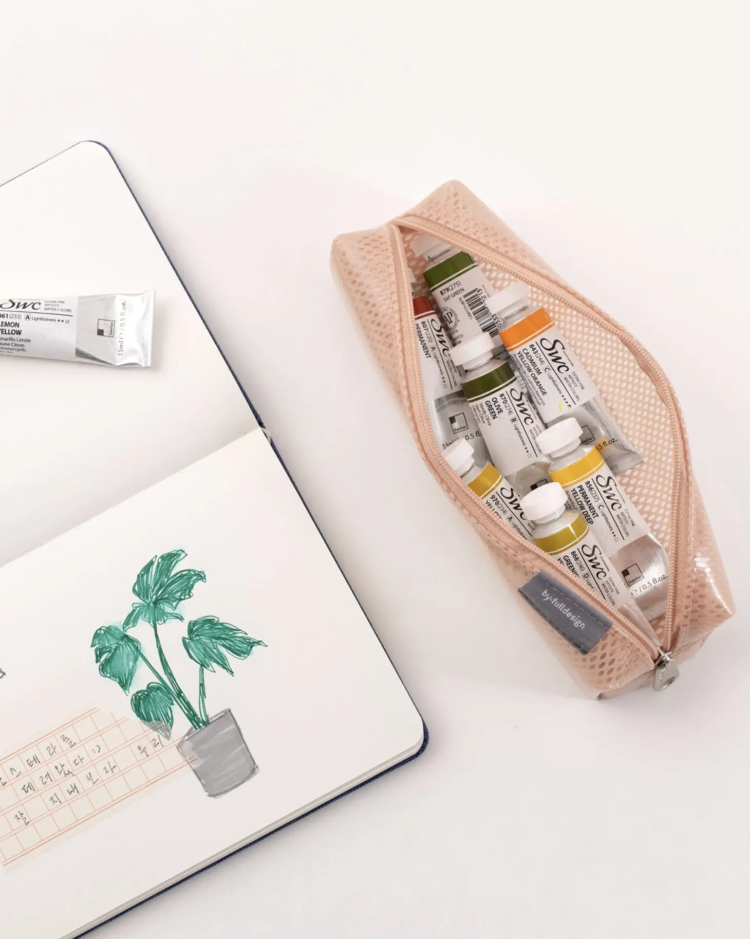 Coated Mesh Pen Pouch v6