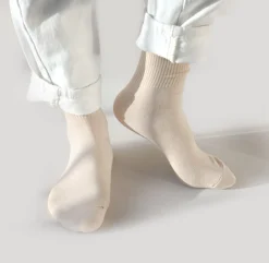 Cozy Ribbed Crew Women Socks