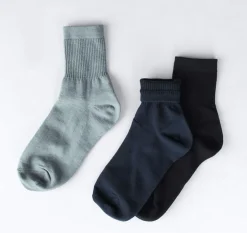 Cozy Ribbed Crew Women Socks