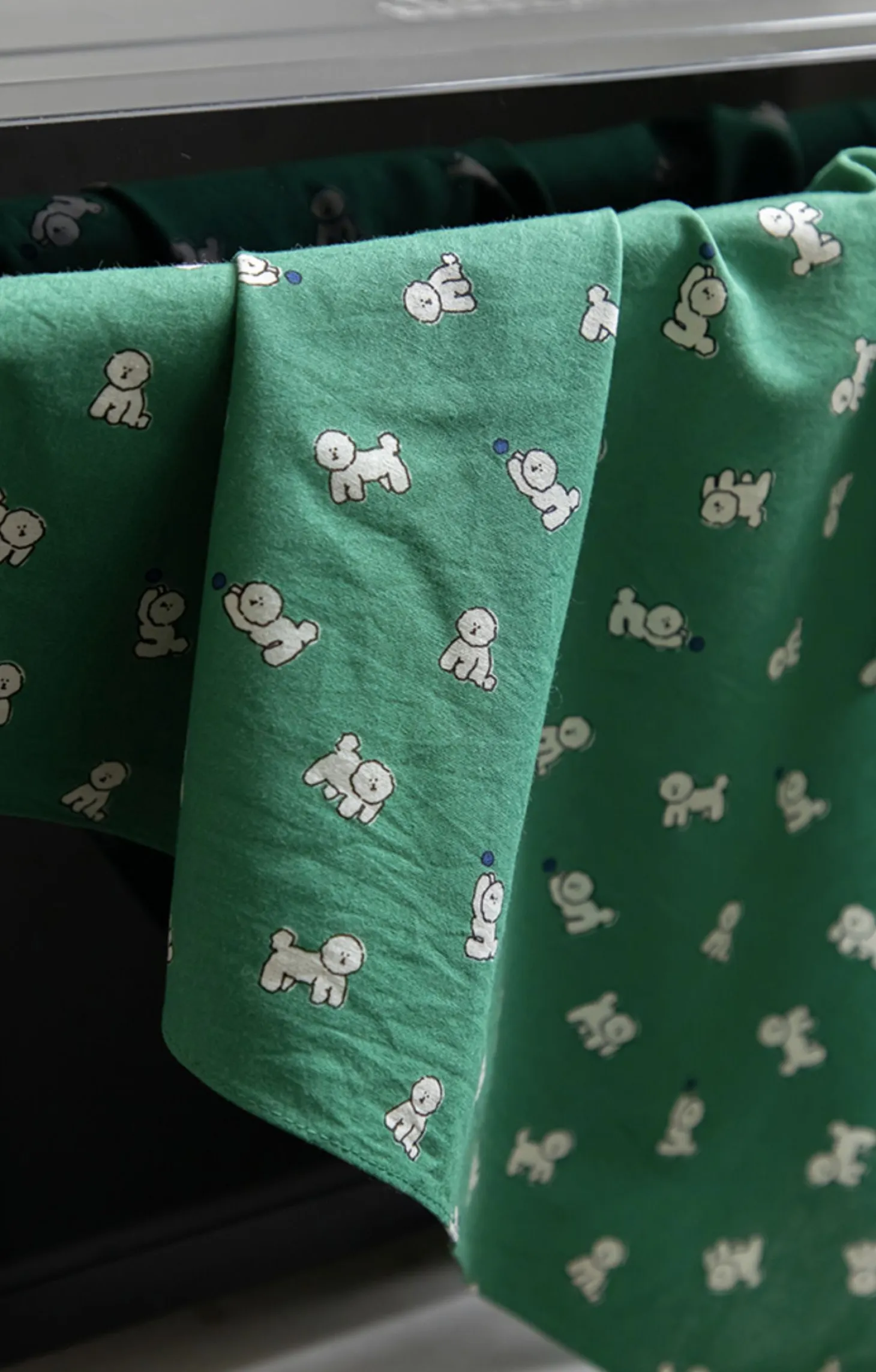 Dailylike Handkerchief v1