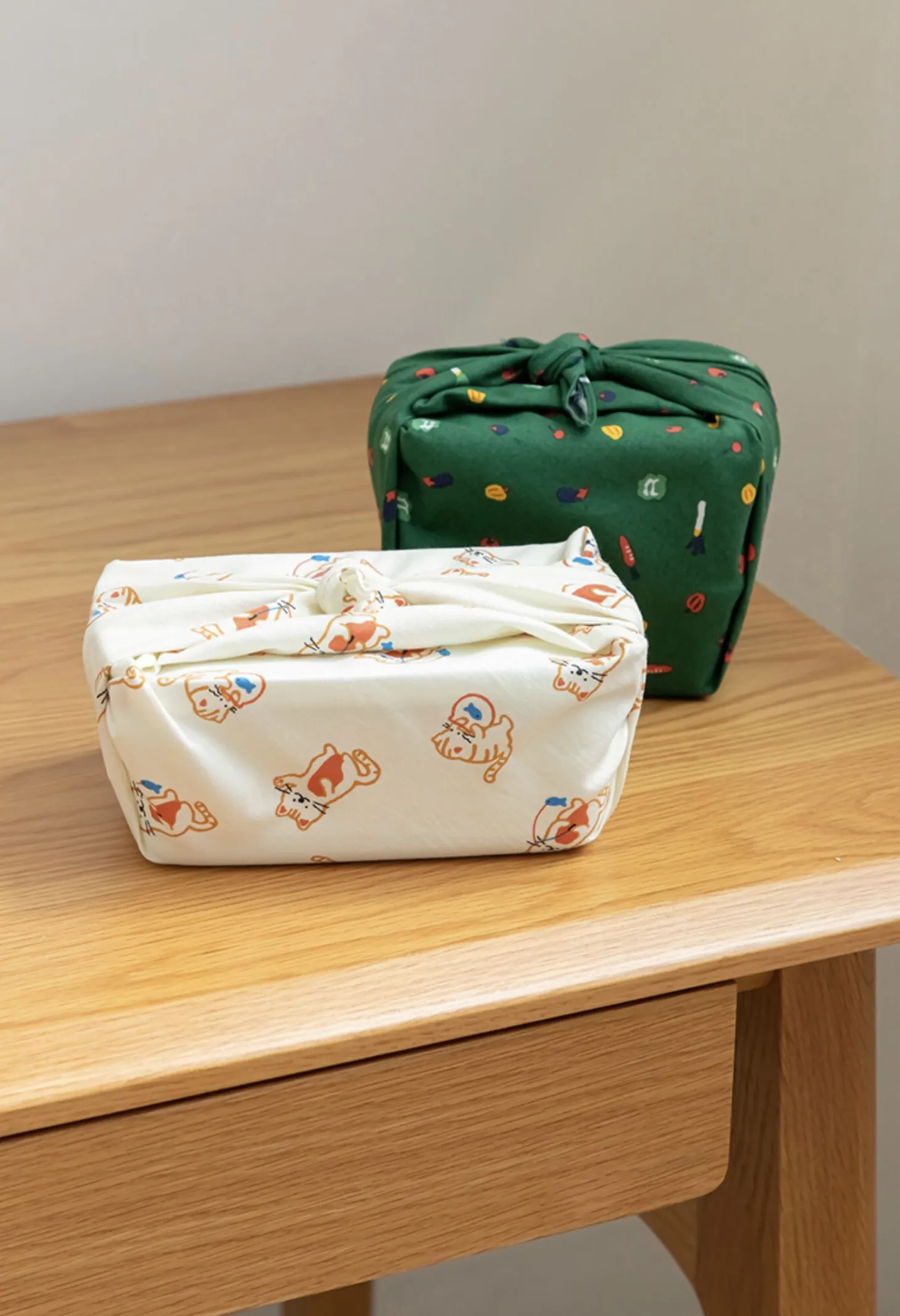 Dailylike Handkerchief v1