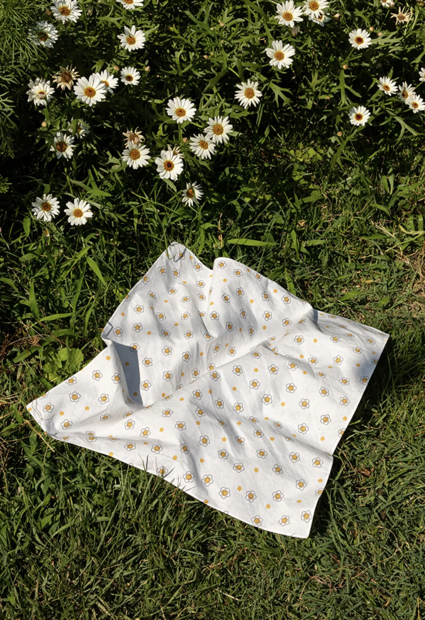 Dailylike Handkerchief v1