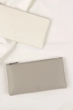 Dash and Dot Slim Pouch