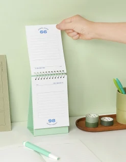 100 Days Challenge Desk Planner