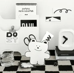 Doodle Acrylic Pen Holder