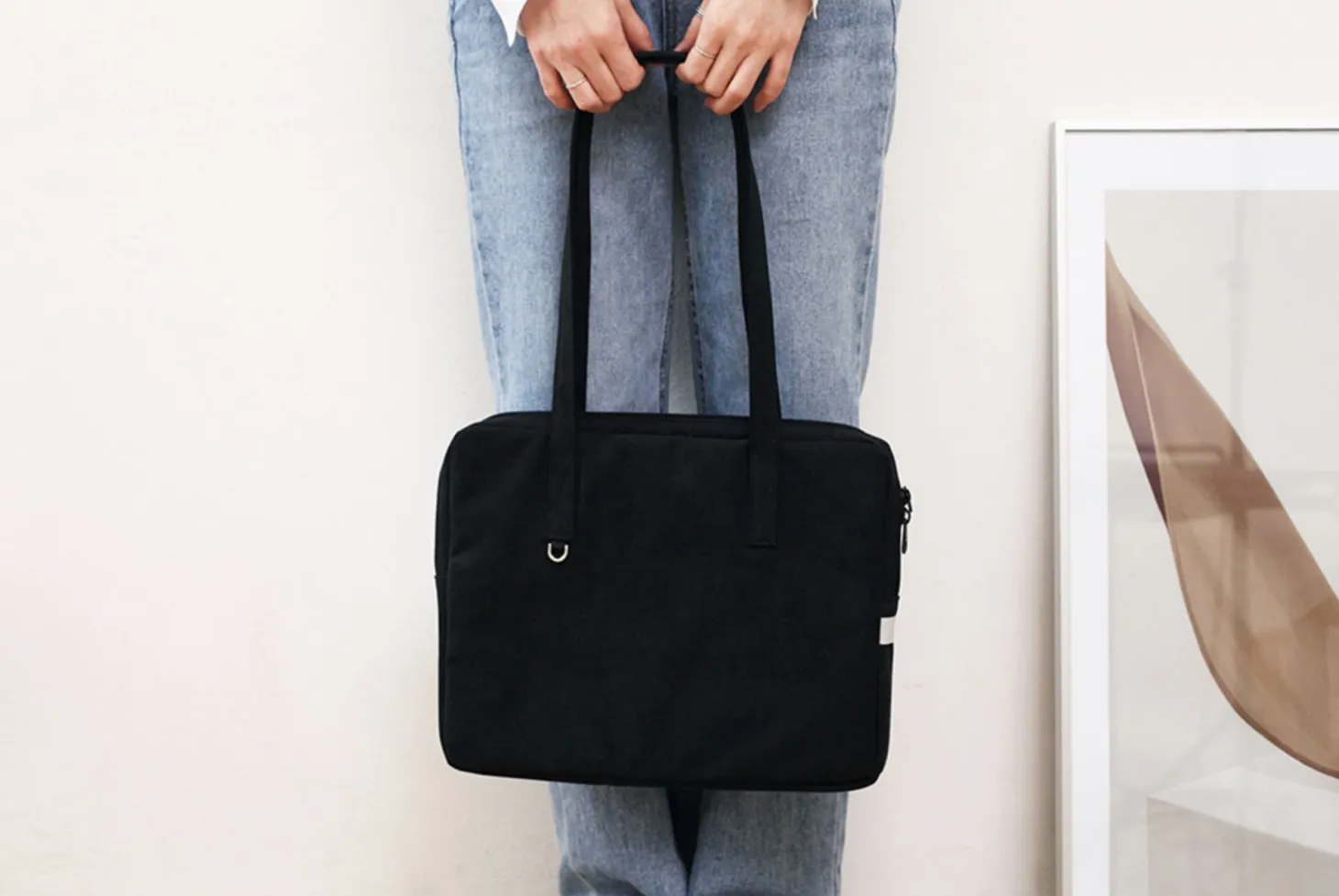 Essential 12.9 in. Tablet Shoulder Bag