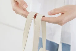Essential 11 in. Tablet Shoulder Bag