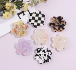 Flower Shape Pattern Phone Grip