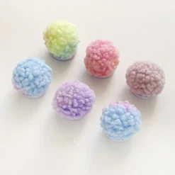Fluffy Round Phone Grip v1