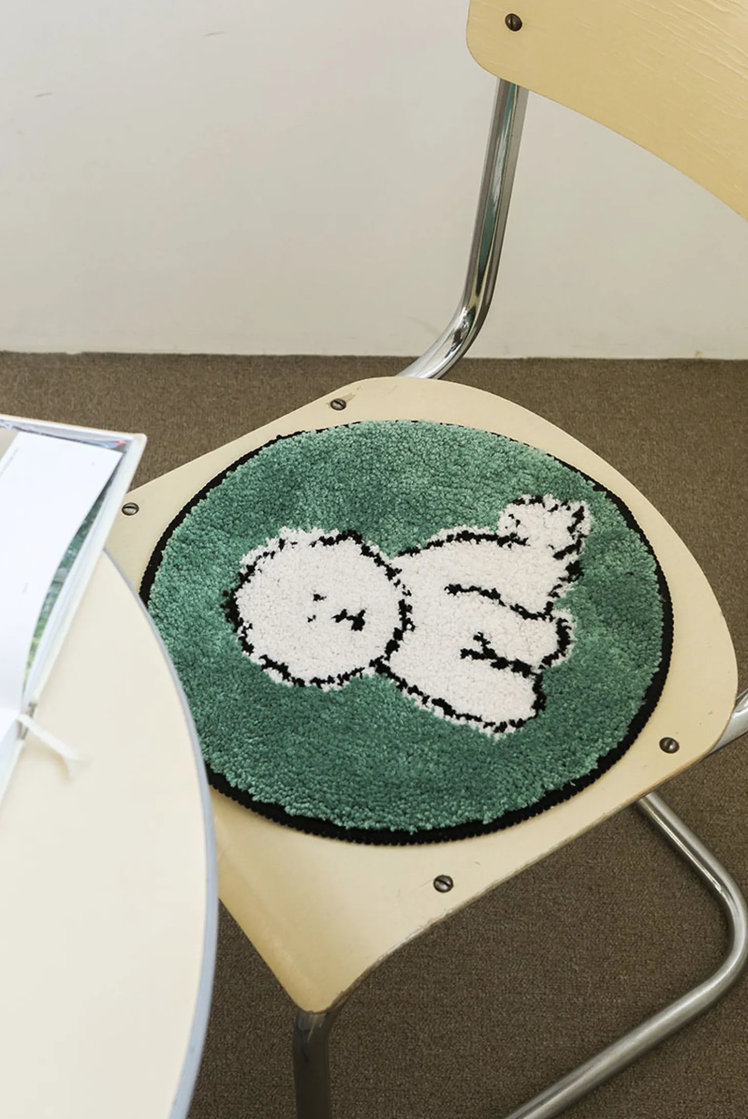 Fluffy Round Seat Cushion