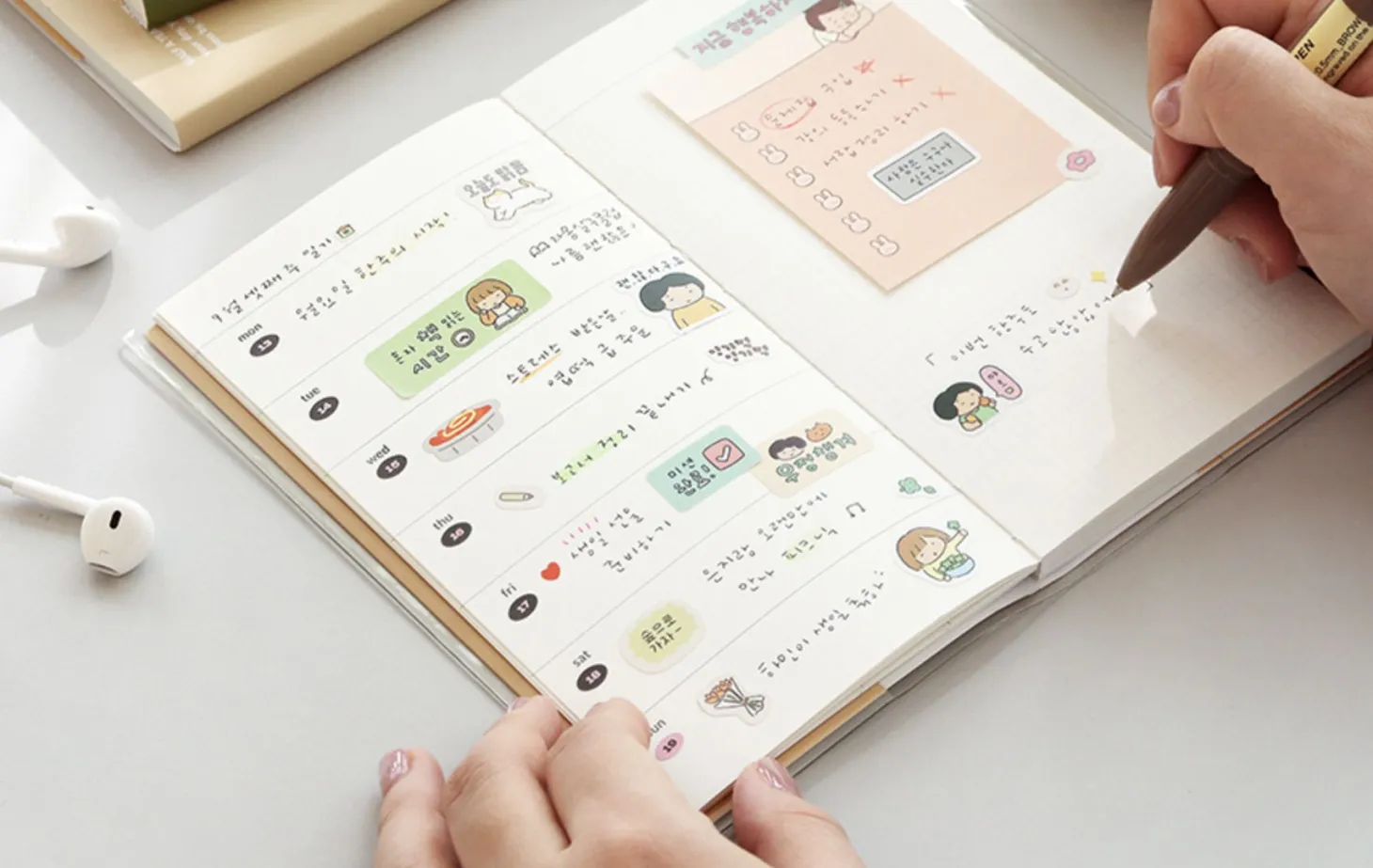 Half a Year Weekly Handy Planner