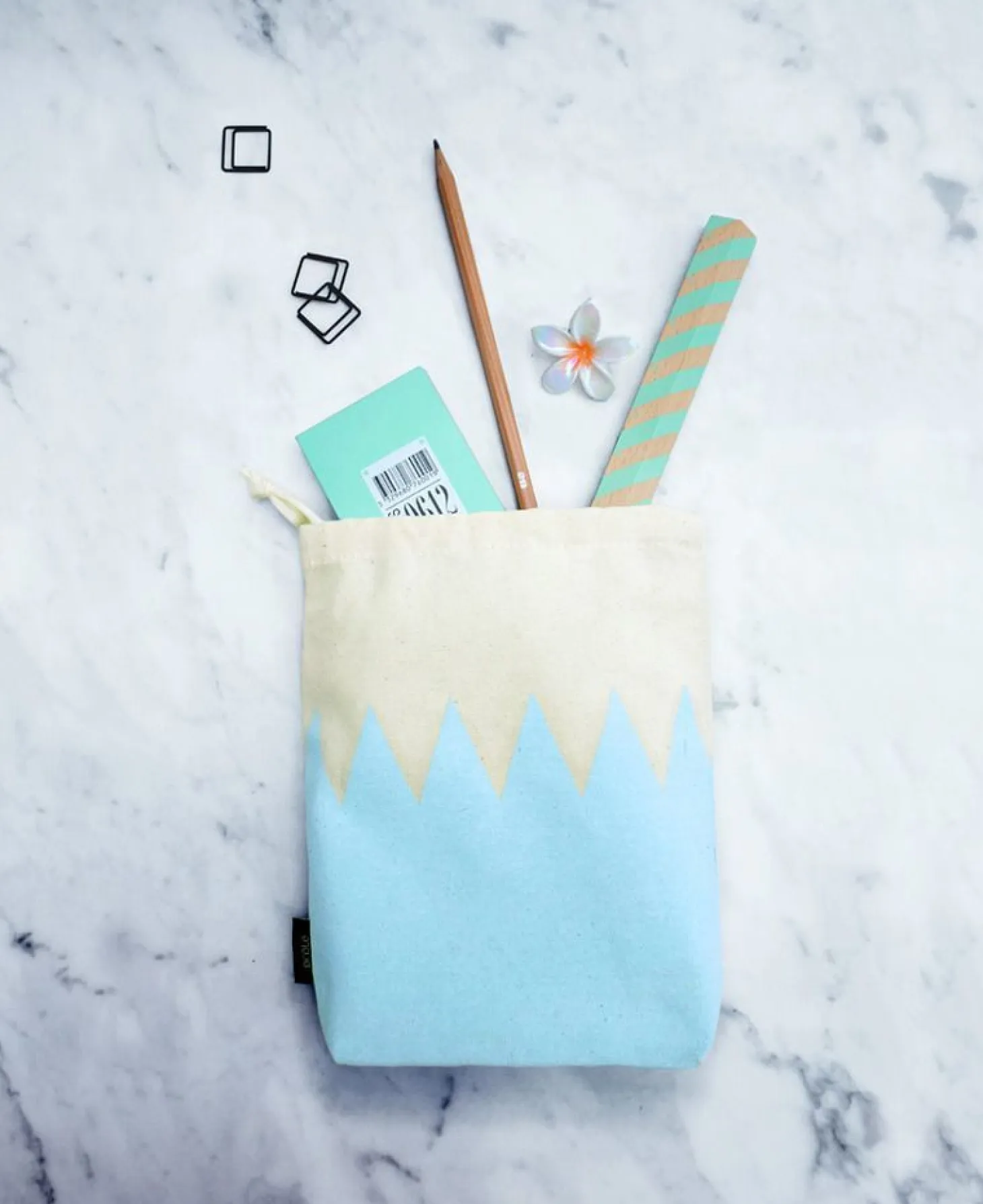 Halla Drawstring Pouch