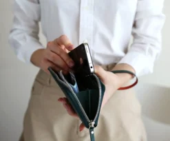 Handy Strap Card Pouch
