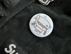Hodu Girl Button Pin v2