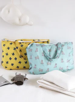 Jumbo Pattern Lightweight Shoulder Bag