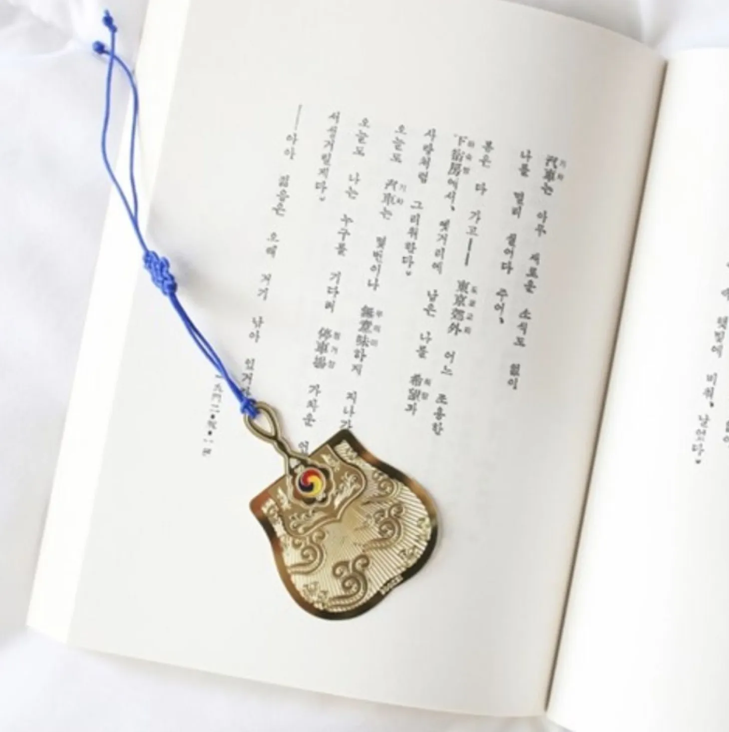 Korean Traditional Gold Bookmark & Card