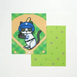 Lana & Tuxedo Cat Sports Screen Cloth
