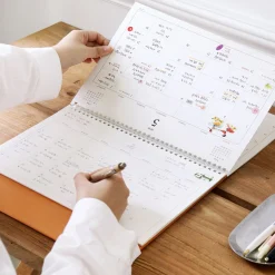 2026 Large Anne Story Desk Scheduler