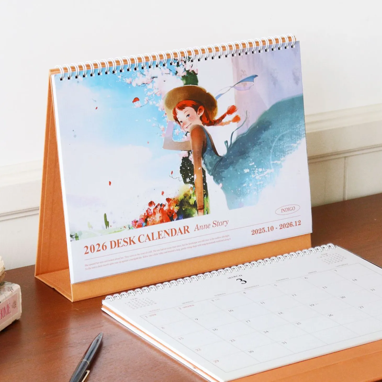 2026 Large Anne Story Desk Scheduler