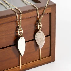 Leaf Mother of Pearl Necklace