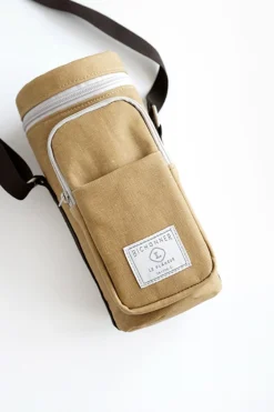 Le Flaneur Bottle Shoulder Pouch