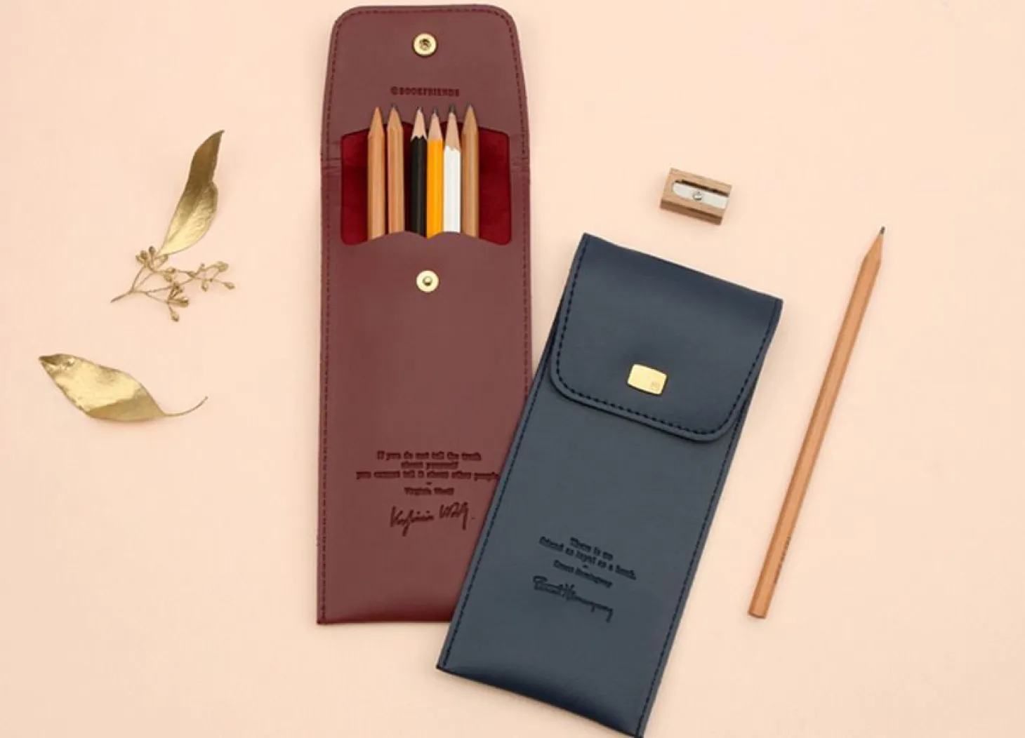 Literature Button Pen Pocket