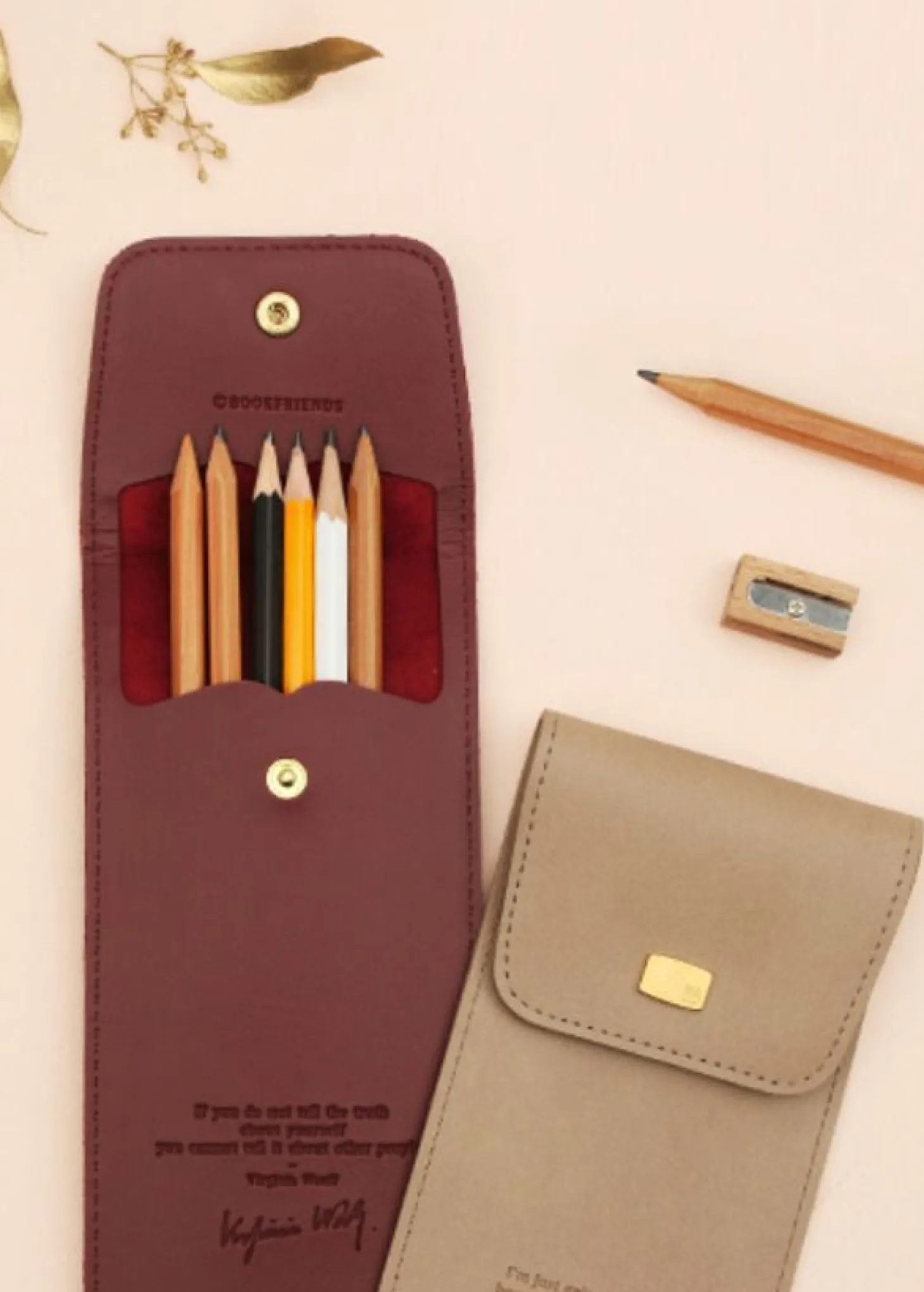 Literature Button Pen Pocket