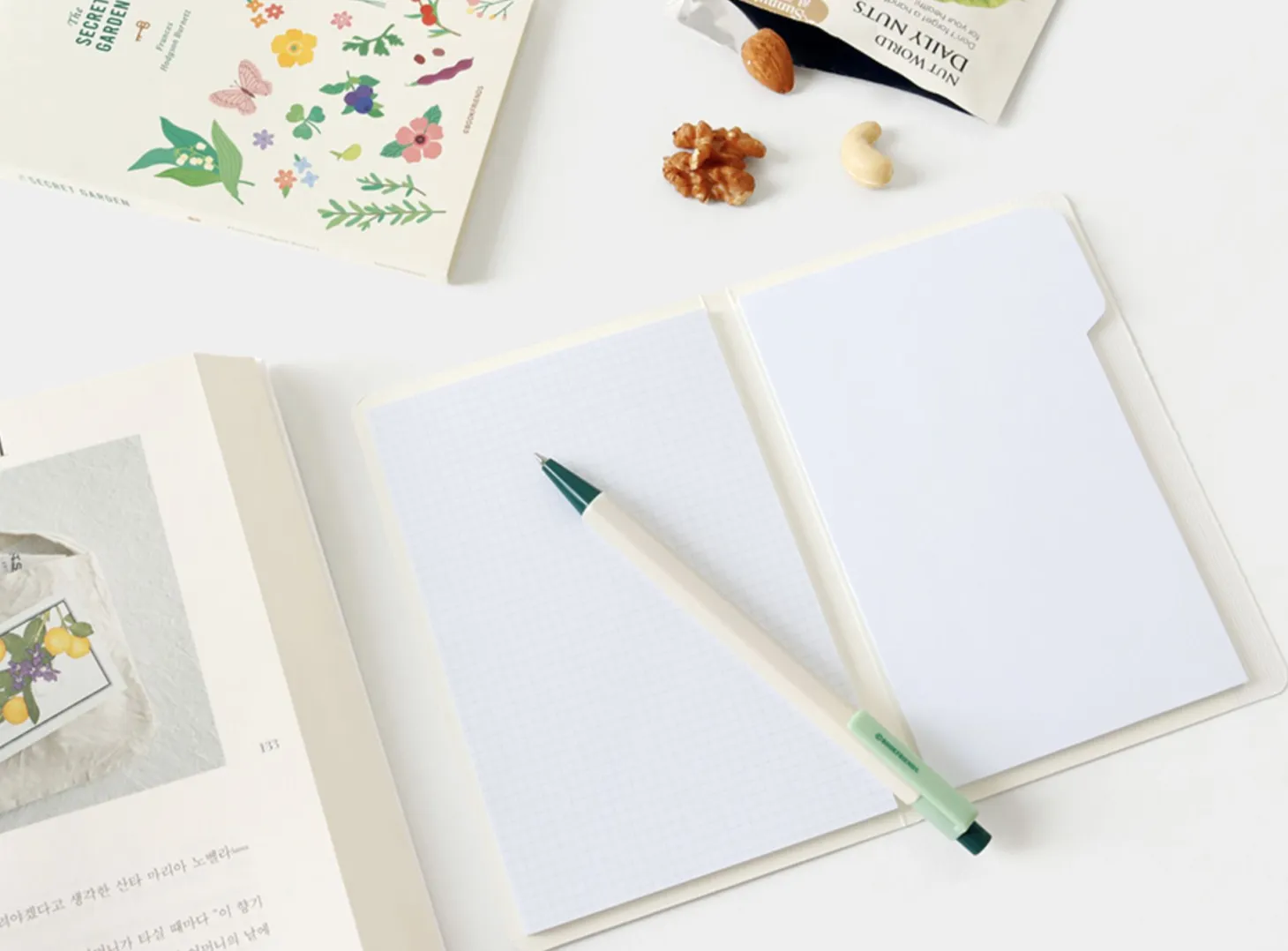 Literature Dual Index Sticky Book