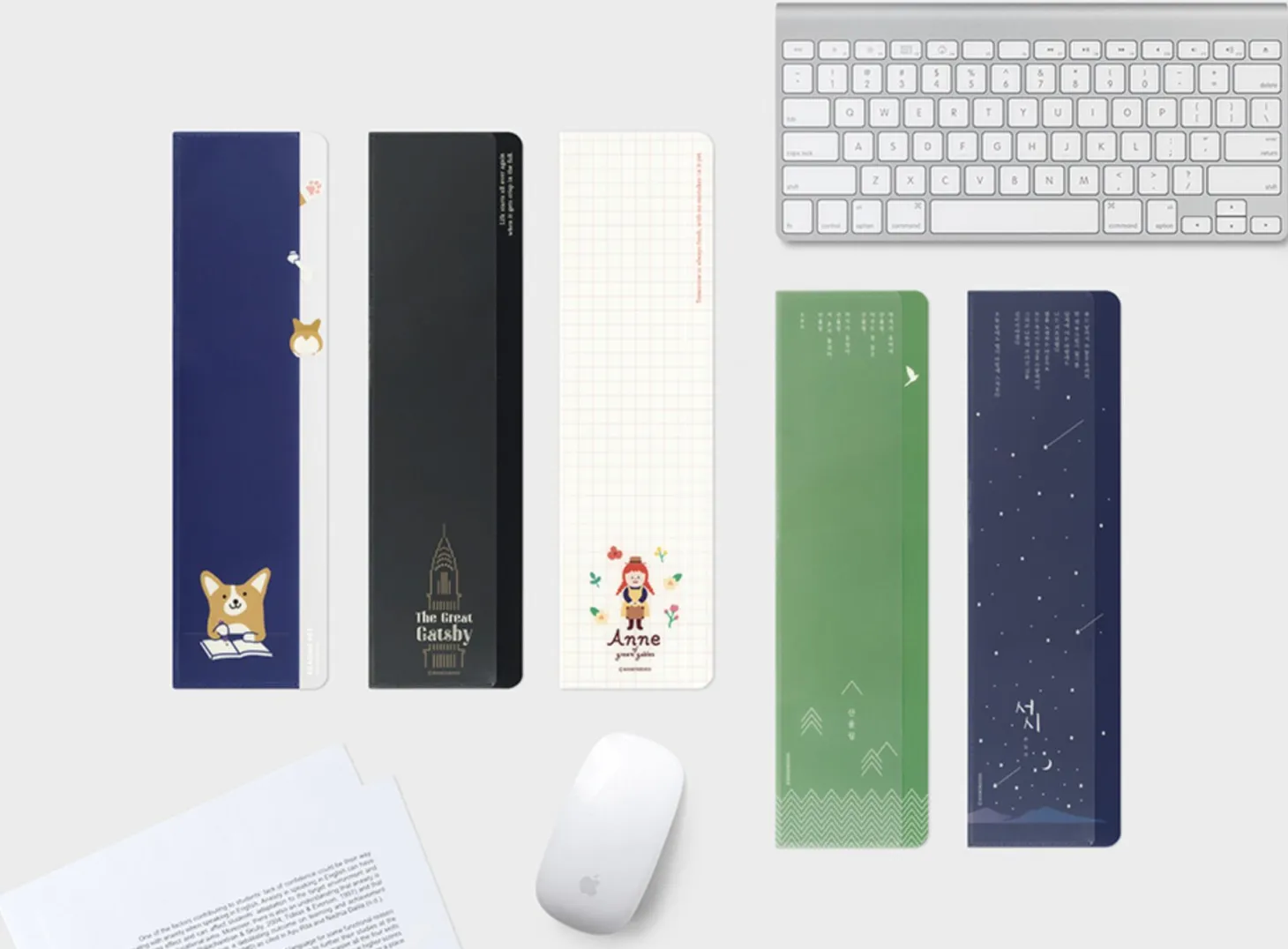Literature Pocket Monitor Memo Board