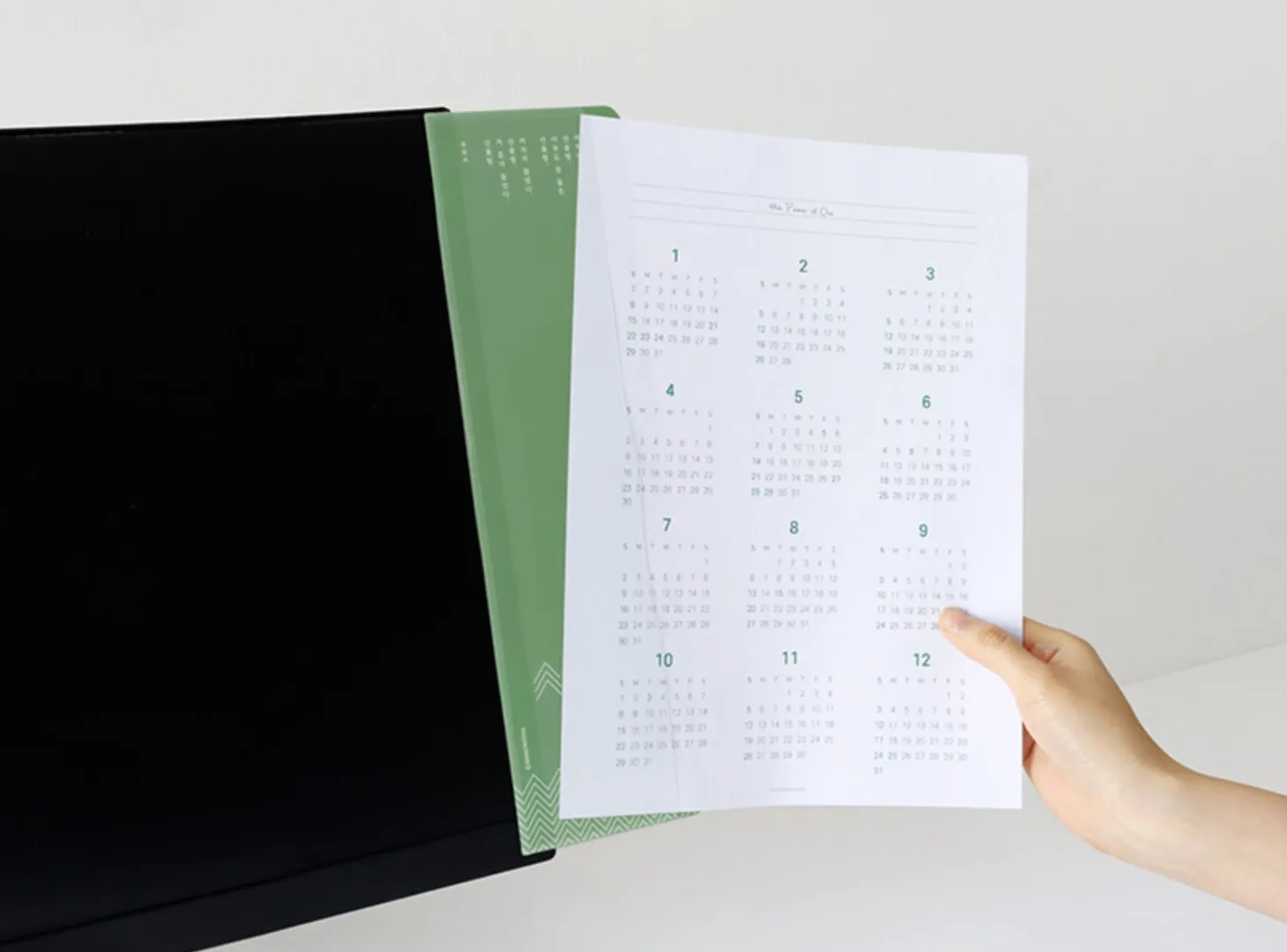 Literature Pocket Monitor Memo Board