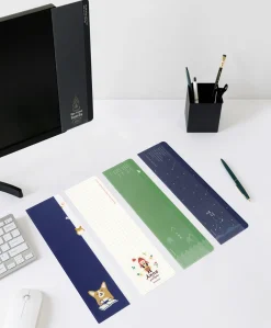 Literature Pocket Monitor Memo Board