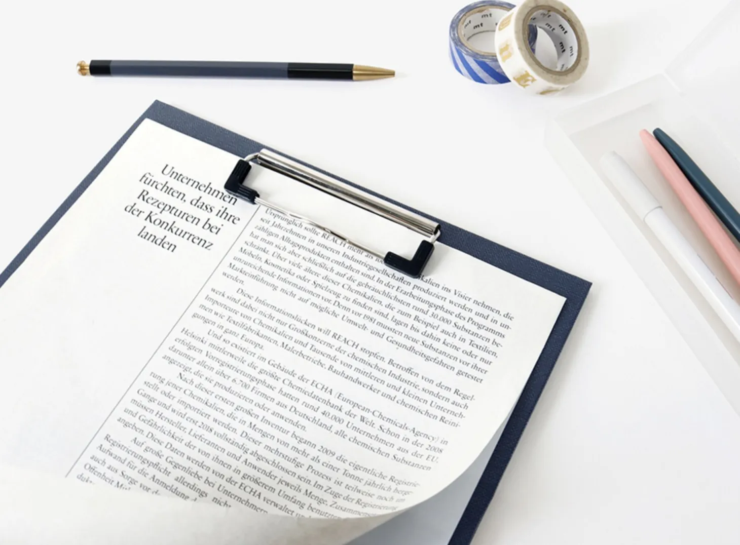 Literature Standing Clipboard v2