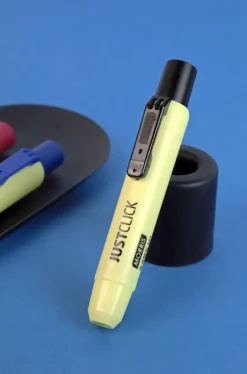 Medium Just Click Retractable Permanent Marker