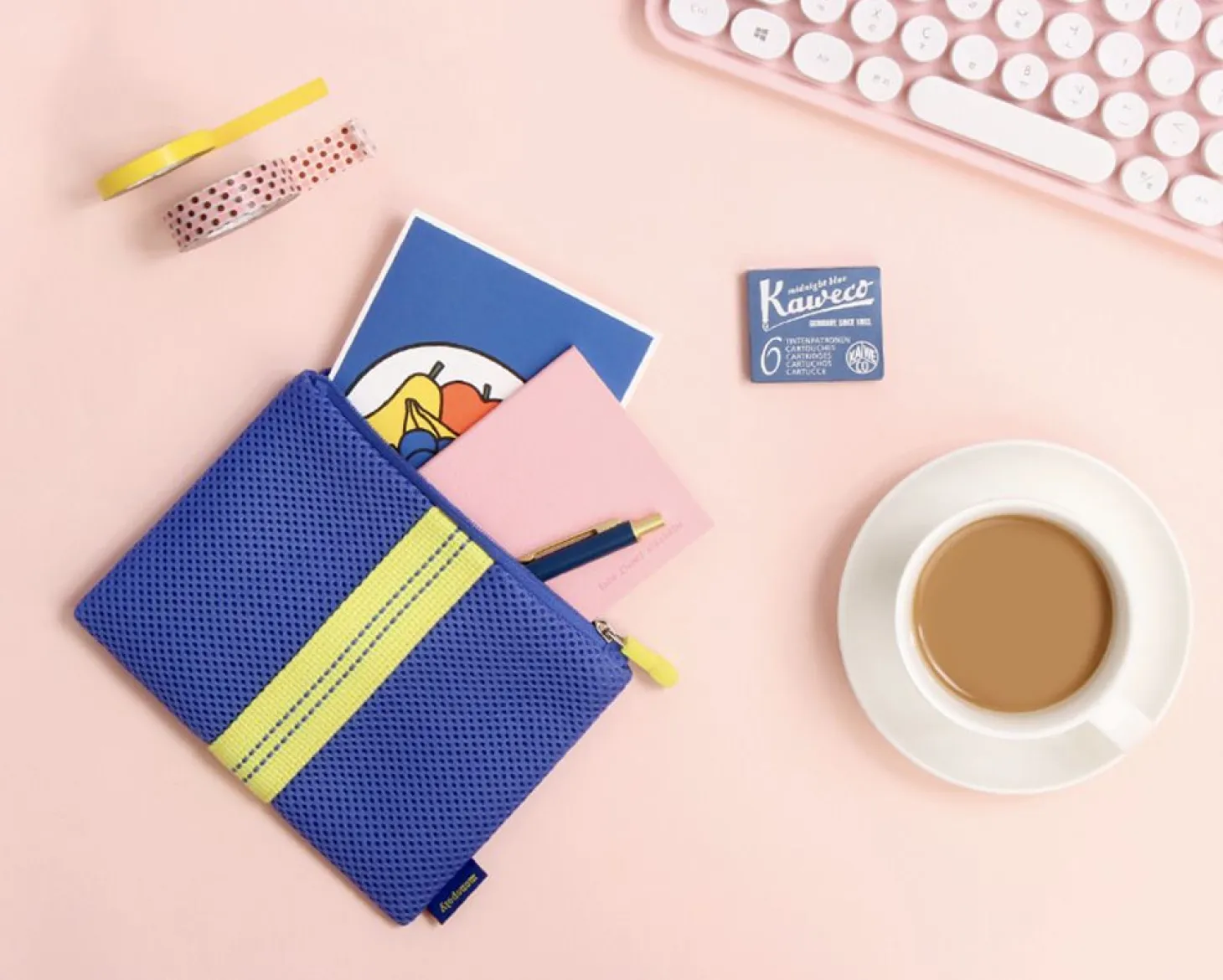 Medium Plain Mesh Pouch